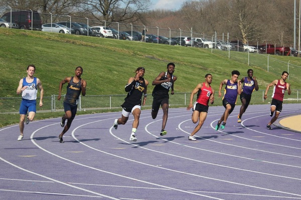 Harris Wins 400m and 200m events at Bill Butler Invitational