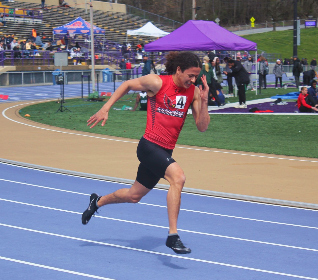 Adam Lmansour Sprints to Personal Bests in 100m and 200m