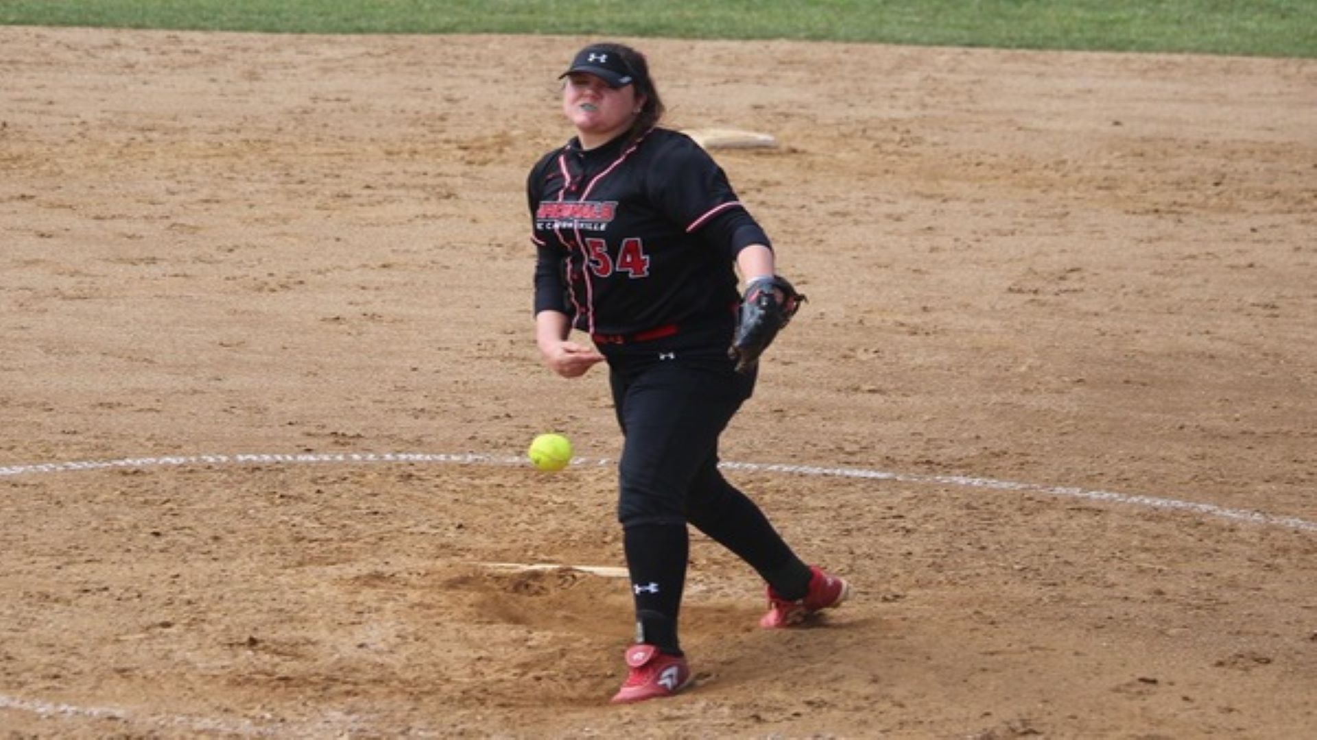 Lady Cardinals Split Double-Header With Delaware Tech