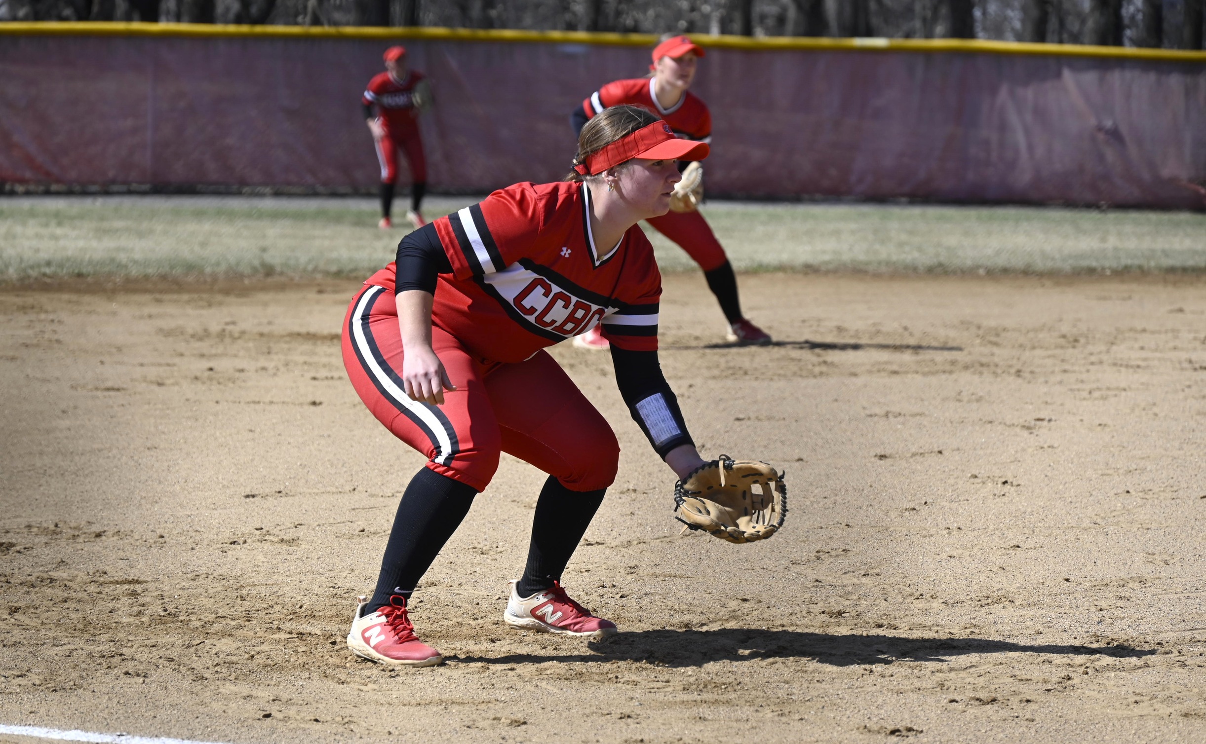 Cardinals Split High-Scoring Doubleheader Against Monroe University